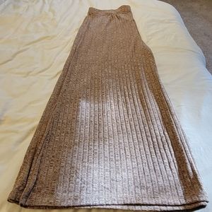 Wide leg stretchy pants